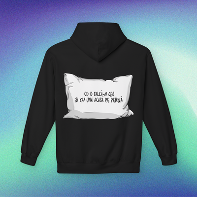 cu o falcă-n cer și cu una acasă pe pernă - Hanorac Medium Fit